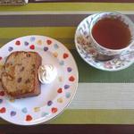 Ｃａｆｅ Ｔｉｍｅ - 紅茶・ノエルと、クルミとリンゴのパウンドケーキ