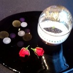 ガストロノミー ジョエル・ロブション - 特選生雲丹 甲殻類のジュレになめらかなカリフラワーのクレーム　キャビアをのせて