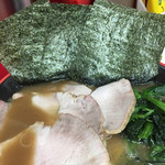 横濱家系ラーメン 勝鬨家 - 海苔もパリッとしています