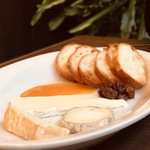 イル ド マンジェ - チーズ盛り合わせ（ハーフ）