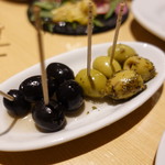 YAICHIRO - オリーブ二種盛