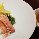 馳走 啐啄一十  - (02)毛蟹(北海道オホーツク産)の身&蟹味噌、本ミル貝(愛知県産)、金魚草、胡瓜、土佐酢
      脱皮した若い毛蟹らしい甘みと旨み、蟹味噌を付けて食べると更にコクが増します
      本ミル貝は太平洋産の濃い旨み