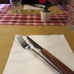 Cantine Barbaroux - テーブルセッティング