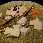 BAR LOUNGE 1818 - チーズ盛合せ