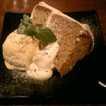 イタリアン レストラン ピンナピンナ - ジャスミンのシフォンケーキ