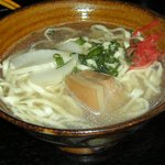 泡ぐら - 「沖縄そば」はラフテー入り！