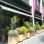 ラ・ボンヌターブル - 