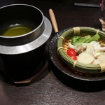 茨城地產地消之店 鮟鱇鍋×常陸牛 Mondokoro 勝田站東口店 - お通し（アヒジョ）