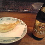 Tempura Shinjuku Tsunahachi - エビスビールと「キス」