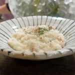 トリワイン ＰＩＫＯＳＨＨＨＵ - 鶏ミンチのクリームリゾット