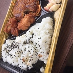 西友 - メンチと鳥唐揚げの弁当（＾∇＾）