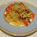 ジードロップ - じゃこと赤ピーマンのペペロンチーノ