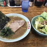 ラーメン六角家 - 