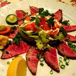 孫吉 - 牛タタキ（８８０円）