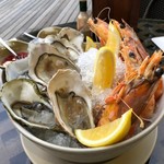 Oasis Grill and Buffet - 