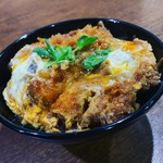 鶏料理居酒屋 TORIBIAN - 鶏かつ丼