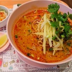 タイ料理研究所 - カオソーイ 生春巻き付き