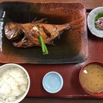 市場の食堂 金目亭 - 