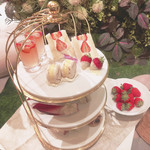 FRUIT PICNIC グランフロント大阪店 - いちごだらけのアフタヌーンティー