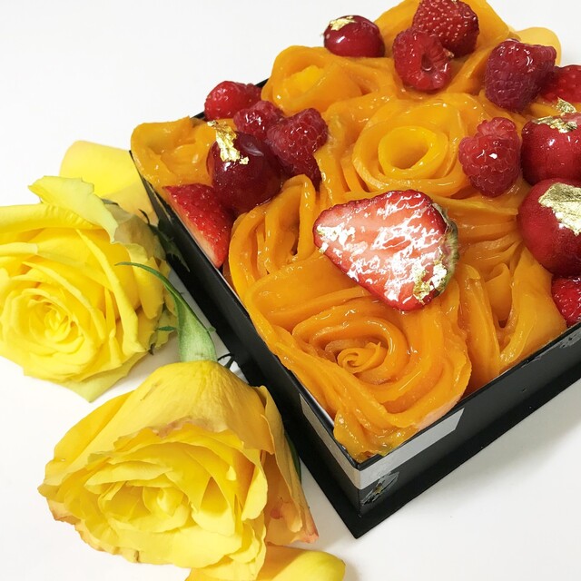 綺麗な薔薇の花びらは完熟マンゴー By コスモス007 Ete エテ 渋谷 ケーキ 食べログ