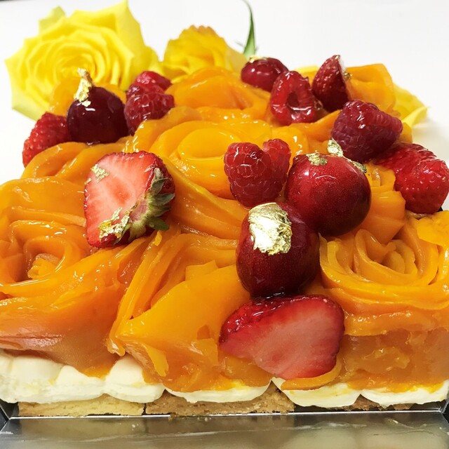 綺麗な薔薇の花びらは完熟マンゴー By コスモス007 移転 Ete エテ 渋谷 ケーキ 食べログ