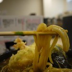 三ツ島 真打 - 太い麺持ち上げました