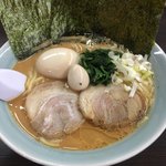 横浜家系ラーメン 魂心家 金沢店 - 