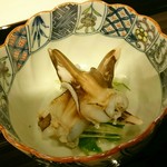 蓬左茶寮 - ＝トリガイ湯霜 水菜＝