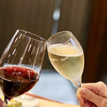 波へい - ワインで乾杯〜♪