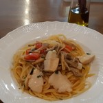 ら・ぶーか - ホタテ貝とキノコのスパゲッティーニ（オリーブオイルベース）