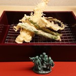 天ぷら やす田 - ナス、インゲン、エビ