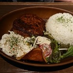 Dining Bar KISAKU - ハンバ－グプレ－ト