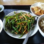 台湾料理 常楽園 - 見た目以上に量がすごい。