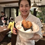 sincere - スズキのパイ包み たい焼き風 アメリケーヌ・ソースとベアズネーズ・ソース