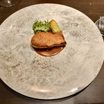 sincere - スズキのパイ包み たい焼き風 アメリケーヌ・ソースとベアズネーズ・ソース