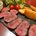 A4和牛寿司 肉バル BISON - 