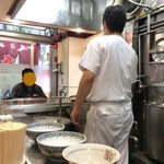 春木屋 - 店内