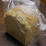 ドラゴーネ - ライ麦パン　ハーフ