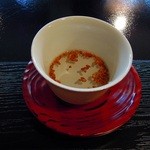 日本料理 竹内 - あられの入った白湯