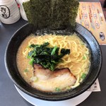 Yokohama Iekei Genya Ramen - 醤油ラーメン