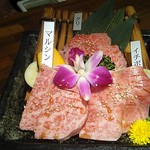 和牛 まつした - ●お任せ160g 8500＋追加単品(ﾗﾑｼﾝ100ｇ 3300＋ﾎﾙﾉﾝ500)＋小瓶ﾋﾞｰﾙ680+生ﾋﾞｰﾙ780＋SW5000=18,760円 2019年05月