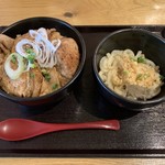 丼KING - 豚丼ミニうどんセット、800円(税別)