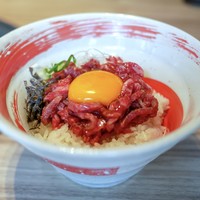 柳橋焼にく わにく - ■神戸ビーフユッケ丼ランチ 1650円
