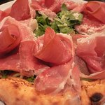 ラ・ピッコラ・ターヴォラ - おまかせピッツァ