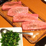 焼肉 山水 - 