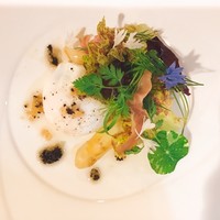 ホワイトアスパラガス、ポーチドエッグ