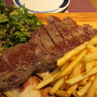 西洋料理 Jules - アルバータ牛のサーロインステーキ