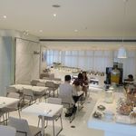 AMBIENCE HOTEL - 1Fで朝食。