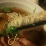 荏原町 しなてつ - 麺、ピンが…細麺です！