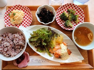 有楽町でひとりランチならココ カフェも和食も人気店選 食べログまとめ 有楽町でひとりランチならココ カフェも和食も人気店選 食べログまとめ